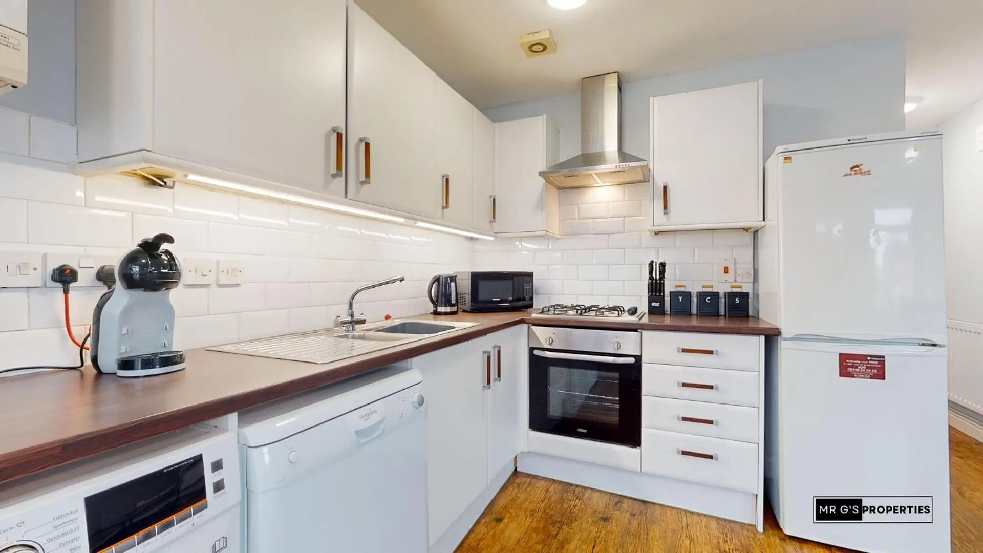 Cardiff City Centre With Free Parking Apartment